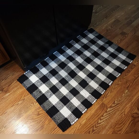 Black & White Buffalo Plaid Cotton Rug 26"x41.5" - Picture 1 of 7